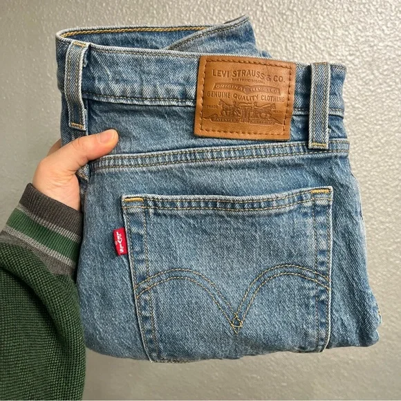 Levi's WEDGIE STRAIGHT JEANS CALLING ALL BLUES Women’s Size 26 - Picture 7 of 11